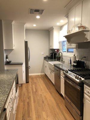 Completely new kitchen and hardwood floors