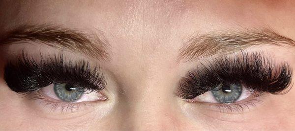 Volume Lash Extensions