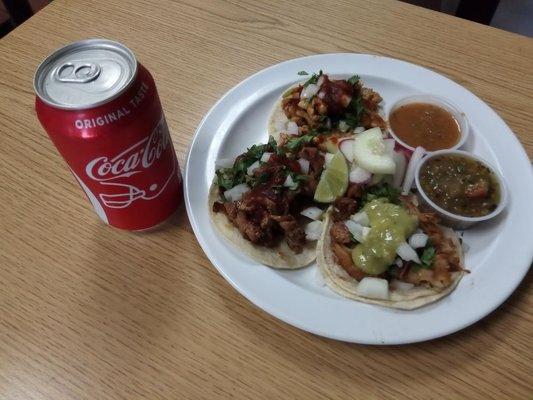 Trio tacos a soda x$5+tax todos los días y tenemos taco Tuesday a$1any tacos