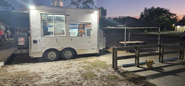 ARGENTINE FOOD TRAILER