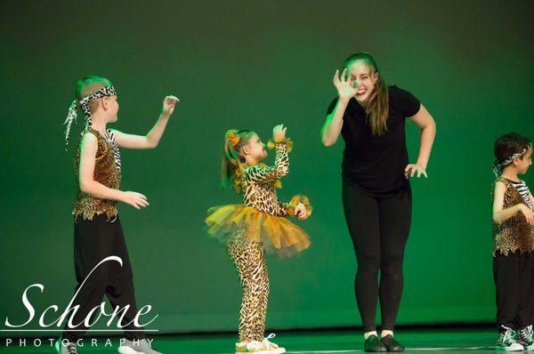 Integrative Dance Students perform as Safari Pals in Hope's Journey.