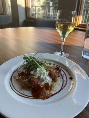 Roasted spaghetti squash entree with a glass of Louis Jadot Pouilly Fuissé