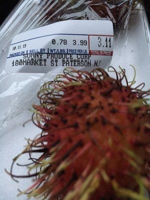 I found one of my favorite Chinese fruits, Rambutan!