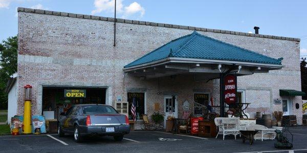 Elkin Antiques and Collectibles Mall