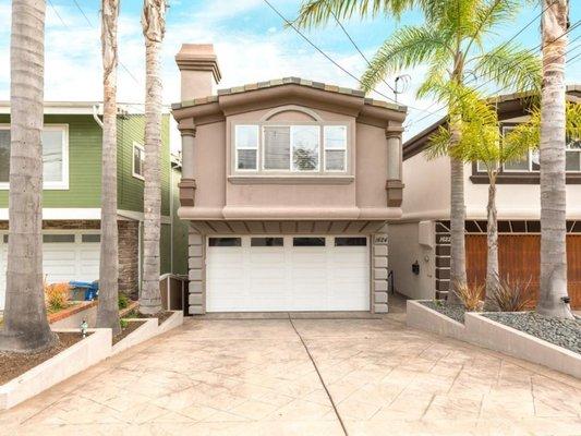 http://mardellirealestate.com/portfolio/1624-wollacott-st-redondo-beach-ca-90278/