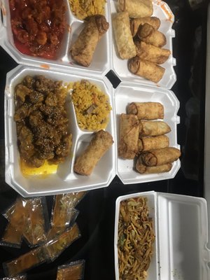 General Taos, Sesame Chicken, egg rolls, lo mein, fried rice