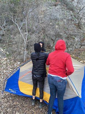 Faulty tent? No problem! We troubleshoot everything as a Tribe!