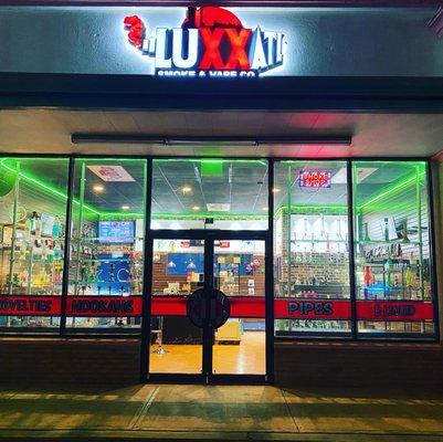 Luxx Atl Smoke & Vape Co.