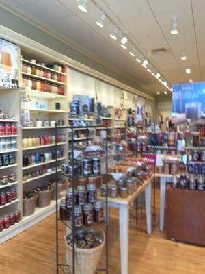 Westwood Yankee Candle -- University Station : 247 University Avenue, Westwood             Interior