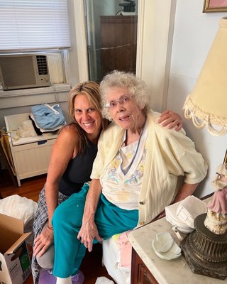 We lived helping Ms Patty pack up her home of 56 years and move with her daughter to a beautiful condo in Florida.