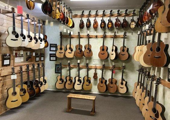 Acoustic Showroom