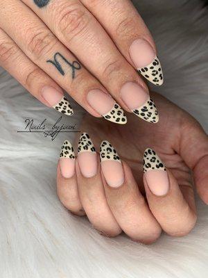 Leopard print