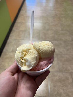 Strawberry +vanilla