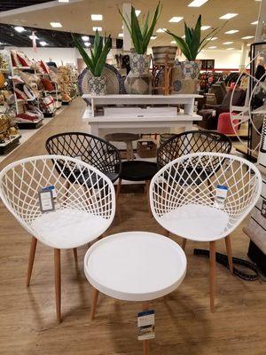 Gorgeous mid century outdoor conversation set.