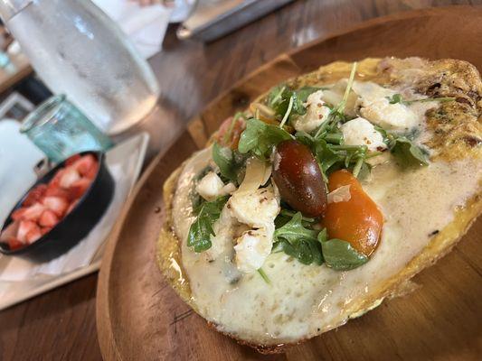 Veggie frittata and strawberry