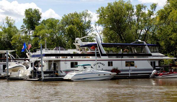 Castaways Marina - Is where the Big Boats go, featuring 60-90ft slips