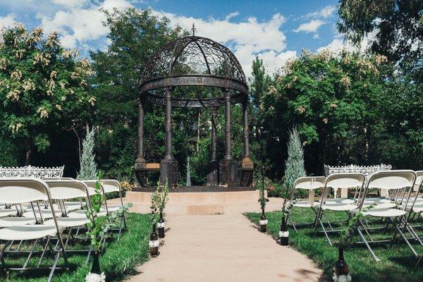 Parisian Garden Ceremony