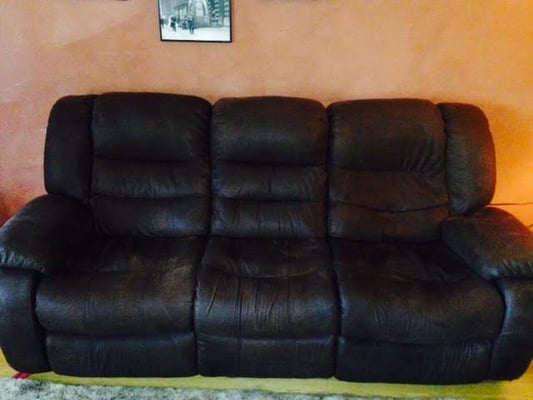 Before and After Upholstery Cleaning in Elmwood Park, IL