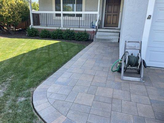 front walkway paver installation