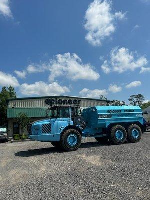 5000 gallons off road water truck.