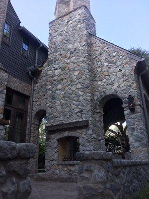 *New*Residential Construction providing Bordeaux Cobble building stone.  Home in the Memorial area of Houston, TX.