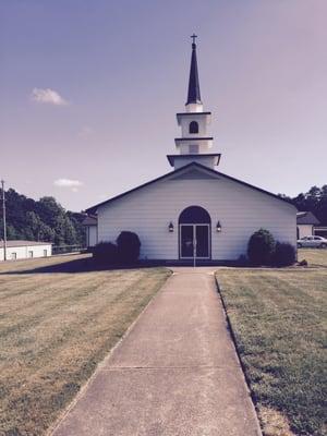 A friendly, Spirit filled Baptist church. Services: Sunday School 9am Preaching at 11 am Sunday night 6 pm Wednesday service 7pm