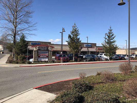 Overlake Medical Center, 24 Hour Fitness, Goddard School, Quest Physical Therapy. Convenient for Issaquah Highlands Residents.