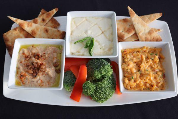 Mezze, a great option to share!