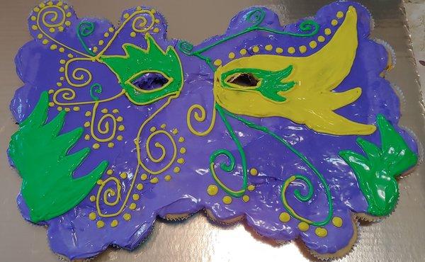 King Cake pull-a-part