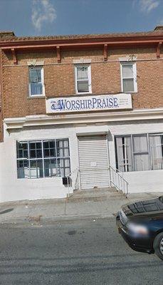 Worship And Praise Community Church