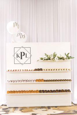 Donut wall flowers arrangement