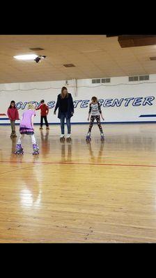 Learn to skate class. Saturdays at noon.