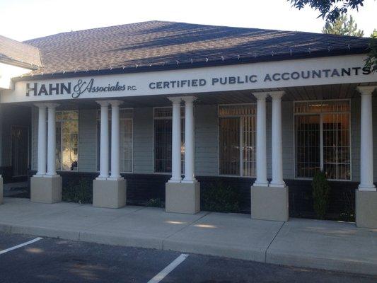 Exterior of Hahn & Associates, P.C. - Dean Hahn CPA firm in Eagle, ID