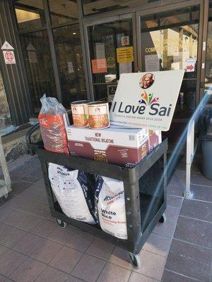 I Love Sai donations to Parsippany Food Pantry