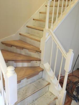 Take out the carpet and prepare the stairs for new install