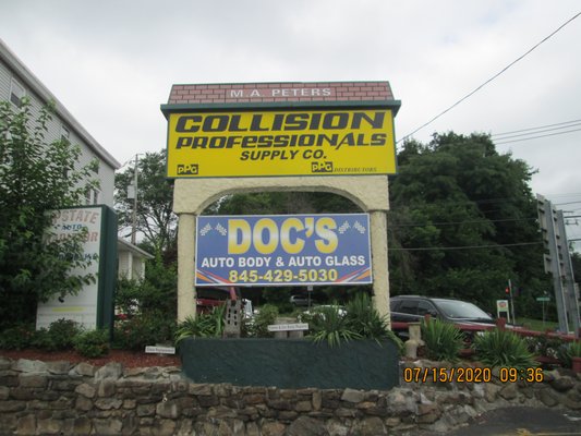 Doc's Auto Body Shop