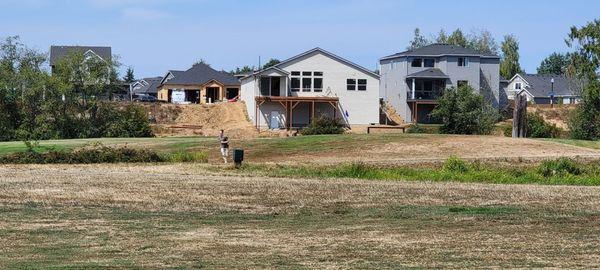 Houses along the front 9 dried up fairway