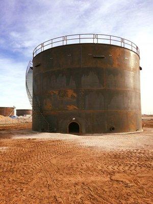 crude oil storage tank