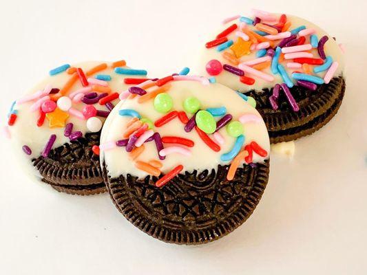 Dipped Oreo