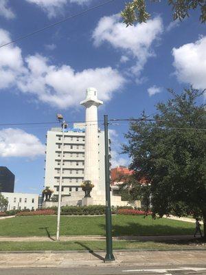 Robert E Lee Apartments