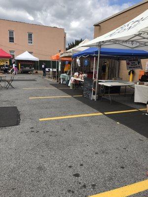 Bay Ridge Greenmarket is located in Walgreens parking lot