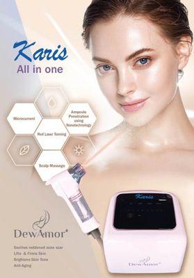 Microcurrent for 
  facial lift
Nanotechnology for 
  product penetration
Red Laser Toning for 
  brighter skin Anti-Aging for everyone