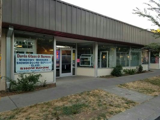 Davis Glass & Screen store front located downtown Davis, CA