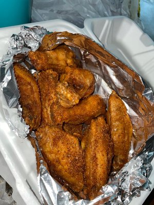 Old bay wings extra cripsy