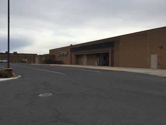 JCPenney east side parking lot entrance