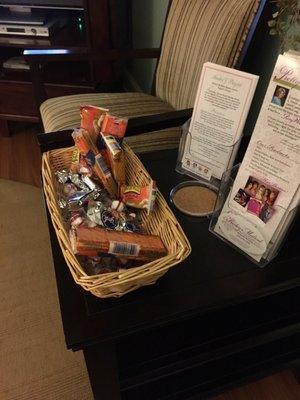 They even have a few snacks for those of us who get to go to the private waiting/tv area at Center of Imaging Excellence.  20170802