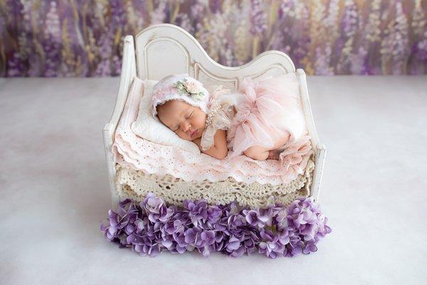 Newborn photography taken by Ramina Magid in Los Angeles