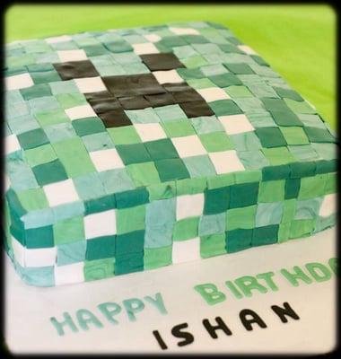 Minecraft creeper cake.. Salted caramel.. Sooooooo good!!!