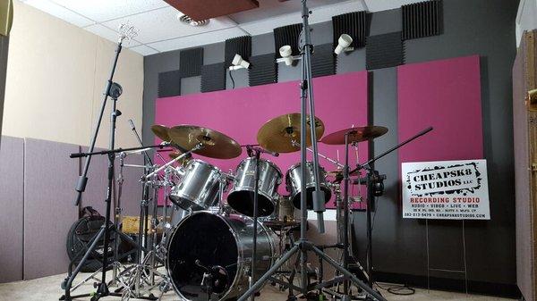 Pearl World Series Drum Kit