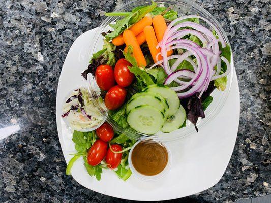 Mesclun mix salad